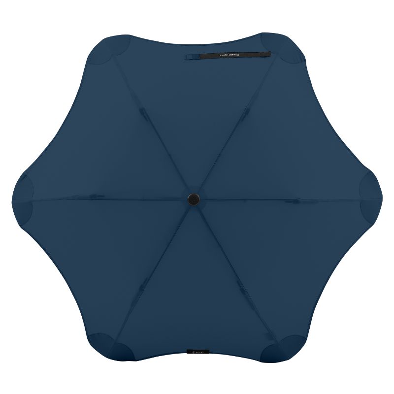 Navy BLUNT Metro umbrella with automatic open, compact design, and robust wind-resistant frame for stylish urban protection.