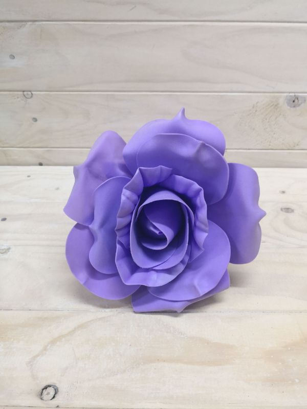 Large 20cm purple artificial flower head, ideal for home decor, weddings, and lasting floral arrangements.