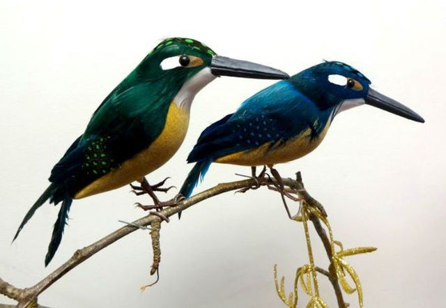 Colorful 15cm Kingfisher ornament showcasing intricate craftsmanship, ideal for home decor and nature lovers.