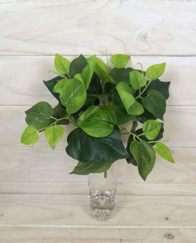 Artificial Philodendron Leaf Bush in vibrant green, 22cm high, perfect for low-maintenance indoor decor and adding greenery.