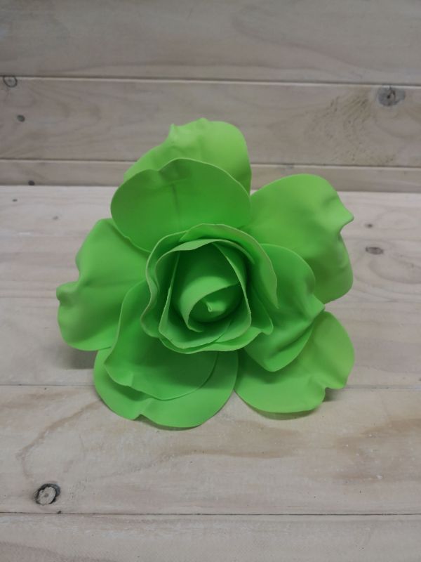 Vibrant 20cm green artificial flower head, lifelike and perfect for home decor, events, or floral arrangements.
