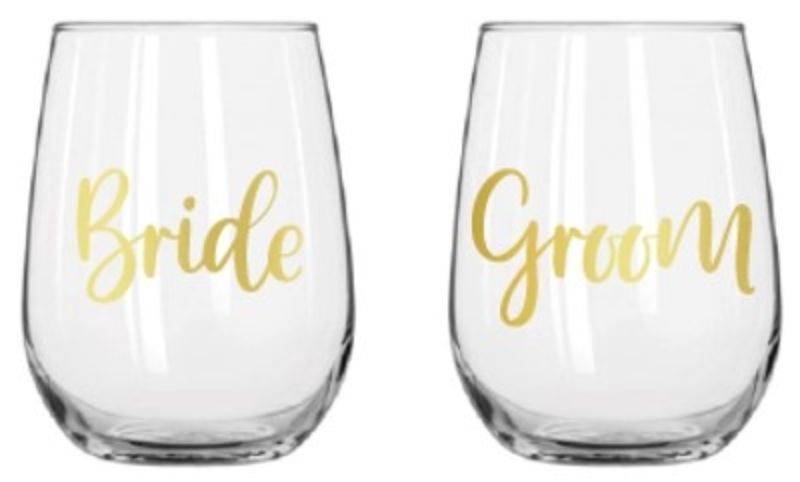 Elegant stemless wine glasses for weddings, featuring a stylish bride and groom design, 430ml capacity for toasting love.