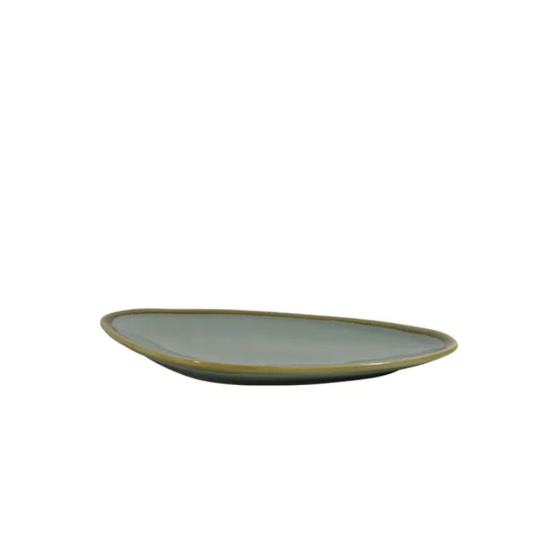 Aqua green triangular narrow plate, 250mm, ideal for appetizers and desserts, combining elegance with modern design.