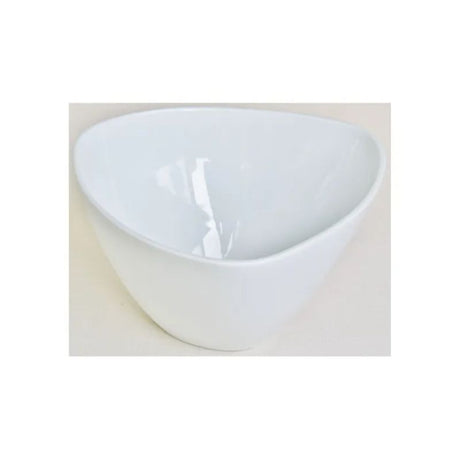 Chic triangular salad bowl in Royal Porcelain, 24x22x13cm, with 1200ml capacity, perfect for stylish dining.