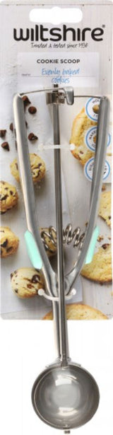 Wiltshire Cookie Scoop: ergonomic tool for perfectly uniform cookies, holds 1 tbsp of dough, 4 cm diameter for consistent results.