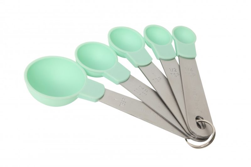 Set of 5 vibrant green Wiltshire measuring spoons, featuring essential sizes for precise cooking, dishwasher safe.