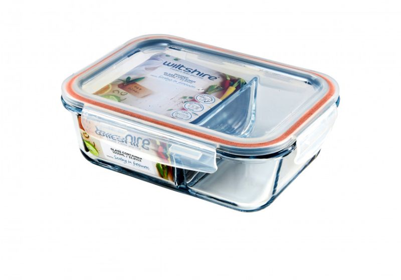 Wiltshire rectangle glass container with 2 dividers, 930ml, ideal for meal prep, airtight seal, microwave and freezer safe.