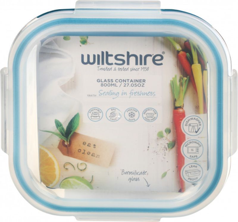 Wiltshire 800ml square glass container with airtight seal, ideal for meal prep and food storage, 15cm x 15cm x 8cm.