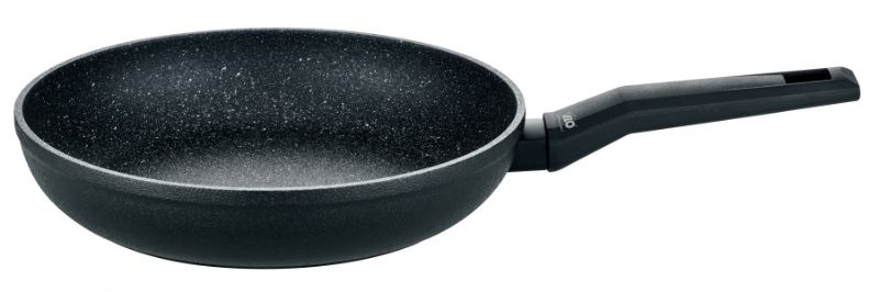 ELO Granit Frypan 20cm with non-stick surface, heavy forged aluminum, and ergonomic handle for efficient, healthy cooking.